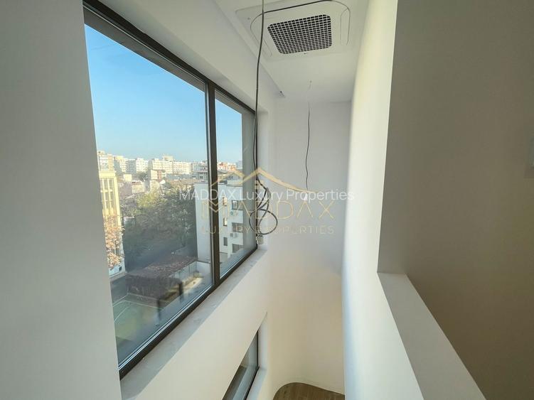 Impressive Penthouse-Triplex ** Green Building***/ 3 parking / Stefan Cel Mare - 18