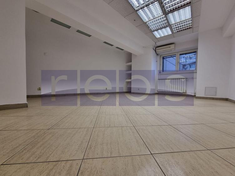 VANZARE SPATIU COMERCIAL | 15 CAMERE | ZONA UNIRII - 65