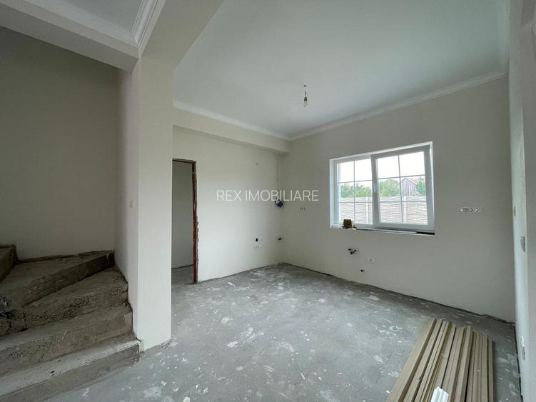 Duplex desparțit - 5 camere și 3 băi- Moșnița Nouă - 3