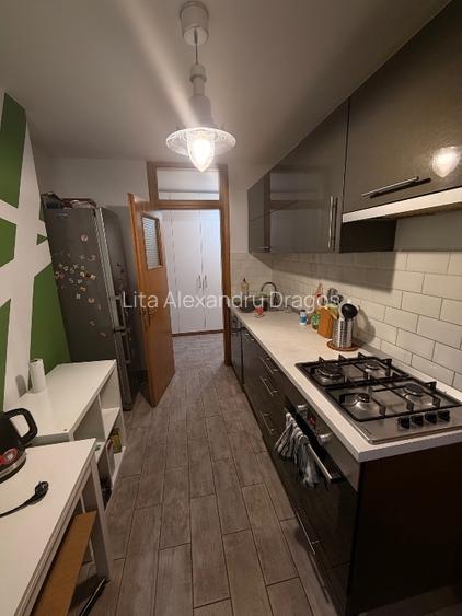Apartament 3 camere - in bloc de 4 etaje, loc parcare inclus - 4