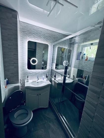 Apartament 3 camere decomandat vis a vis de hotel zodiac  - 11