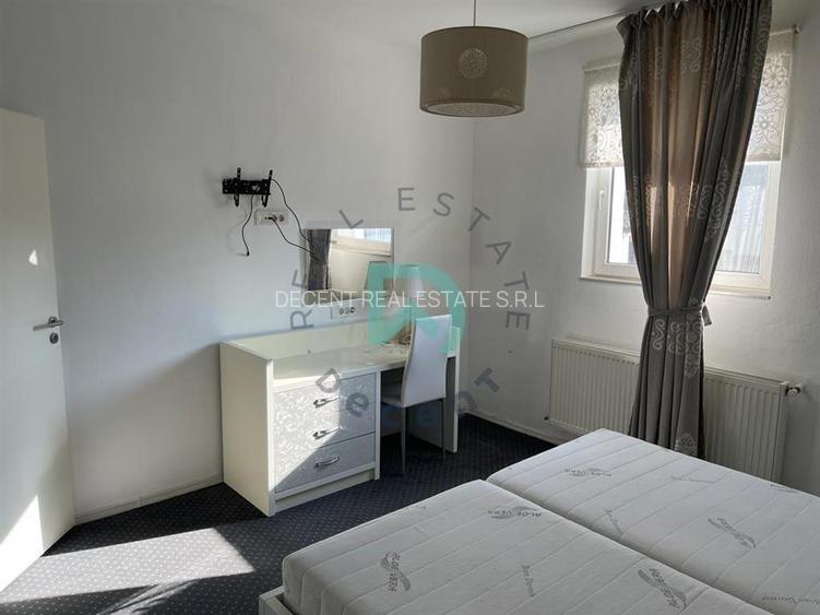 Inchiriere apartament 2 camere, 60 m[, central, Brasov - 12