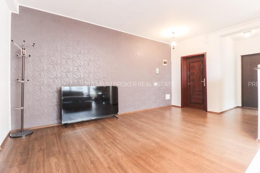 Apartamentul Tragis – spațios și bine compartimentat – - 6