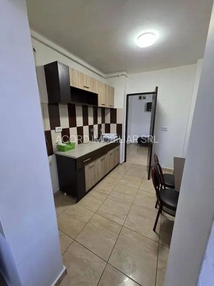 Apartament 2 camere Tomis III decomandat - 4