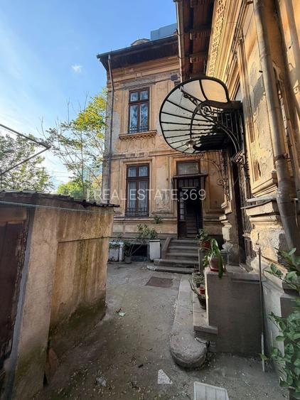 URGENT!, VILA SINGUR CURTE, POZITIE PE COLT, GARAJ, NEGOCIABIL - 17