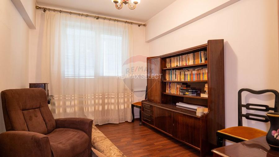 Apartament cu 3 camere decomandat  - Soseaua Pantelimon - 2