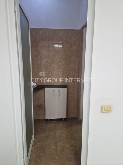 Ultracentral - spatiu birouri - cladire moderna - 9