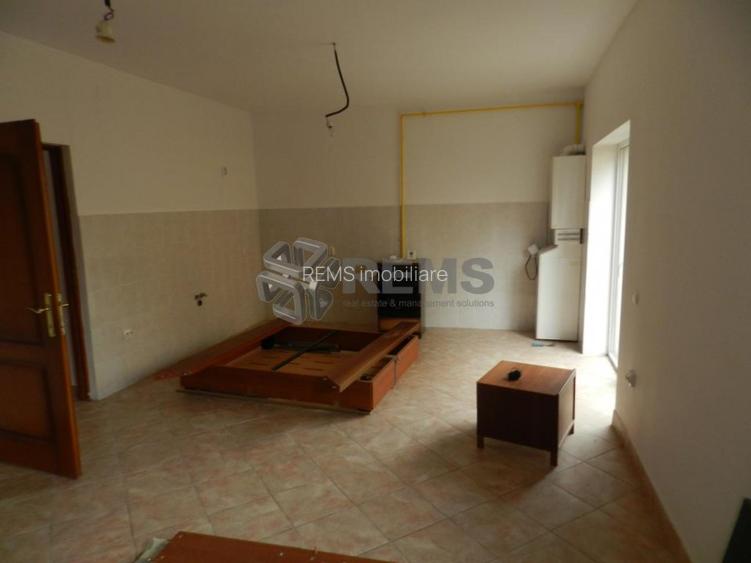 Casa insiruita in zona Campului - 2