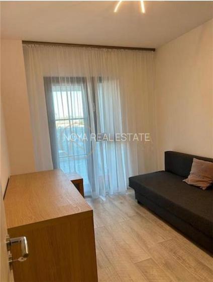 Vanzare apartament de 3 camere in zona Piata Presei Libere parcare - 6