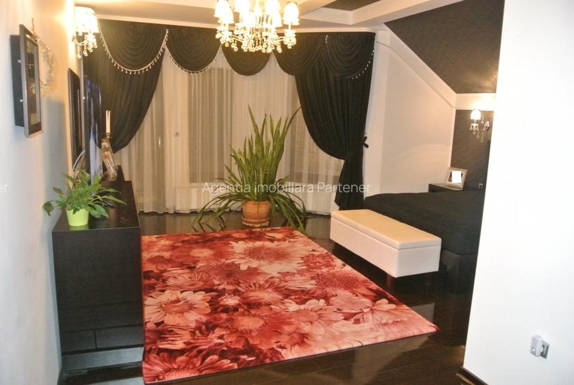 Casa cu arhitectura si finisaje deosebite, zona Trivale, teren 750mp, piscina - 10