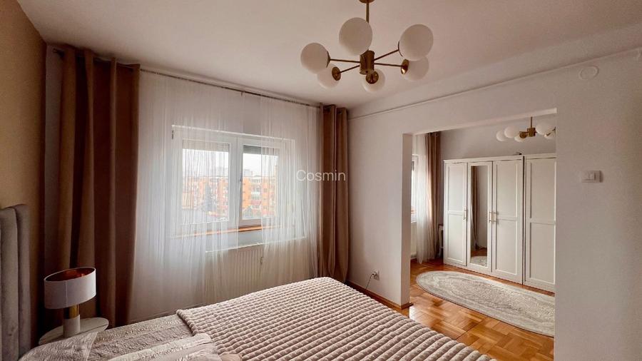 Vând apartament 5 camere - 10