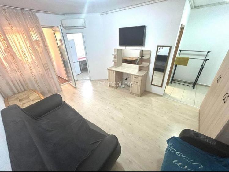 330 euro -garsoniera 32mp-centrala proprie -metrou aproape - 2