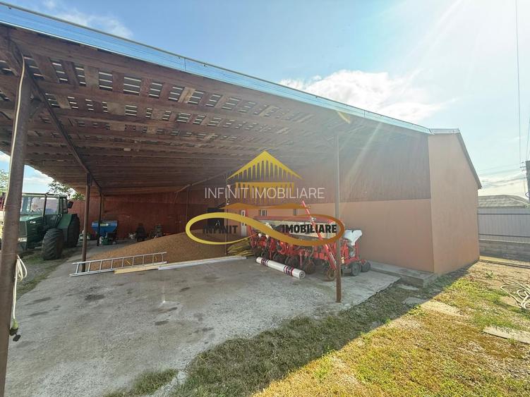 Casa de vanzare in Bacau Saucesti cu potential comercial - 13