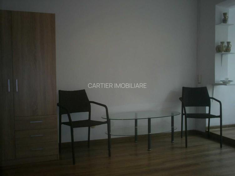 Vand garsoniera Centrul Civic Toamnei - 2