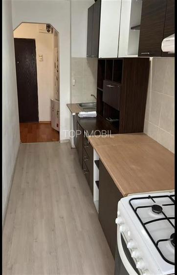 Apartament o camera decomandat, etaj intermediar- Bd Poitiers, Continental - 2