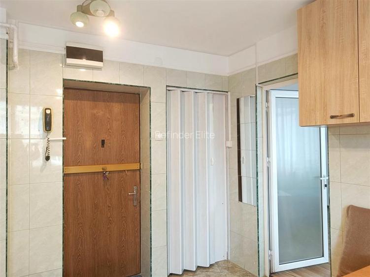 Vanzare apartament 3 camere | Piata Iancului metrou | centrala proprie | etaj 3/ - 9