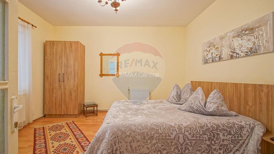 Vilă cu farmec istoric în Bușteni, pensiune sau locuință de vacanță! - 16