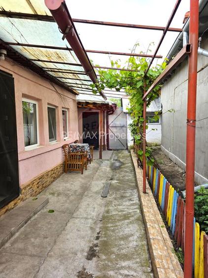 Casă / Vilă cu 6 camere de vânzare în zona Mihai Viteazu - 13