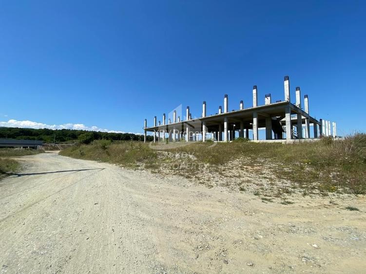 Constructie 3707 mp + Teren intravilan 8828 mp Sibiu /Selimbar - 8