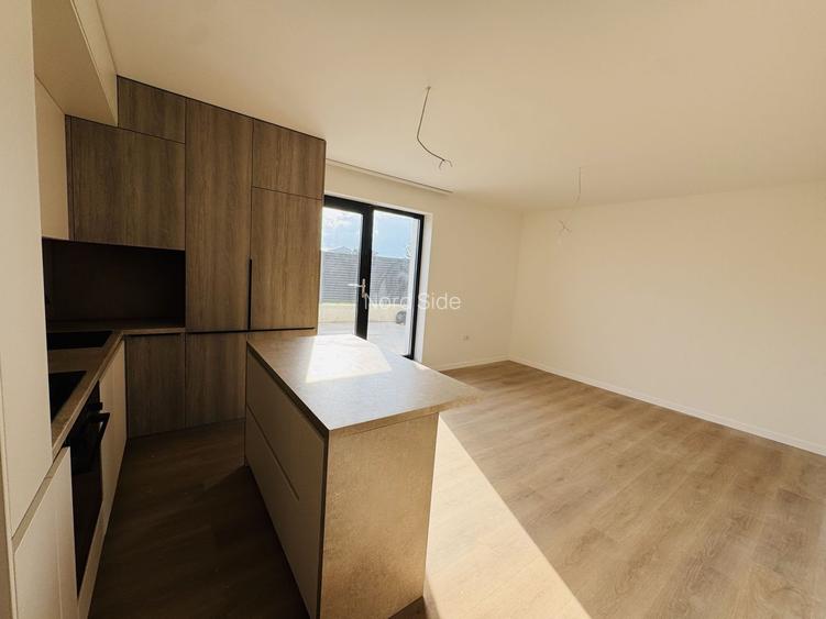 Apartament 3 camere si  CURTE mare, Otopeni 23 august - 3