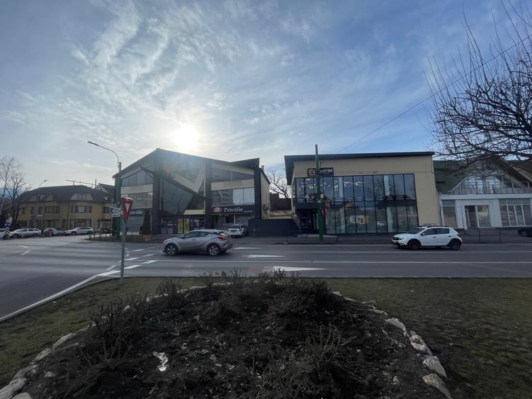 Spatiu comercial de inchiriat pe Bulevardul Grivitei 38 A