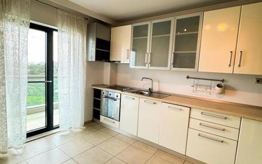 Barbu Văcărescu apartament  cu vedere la lac