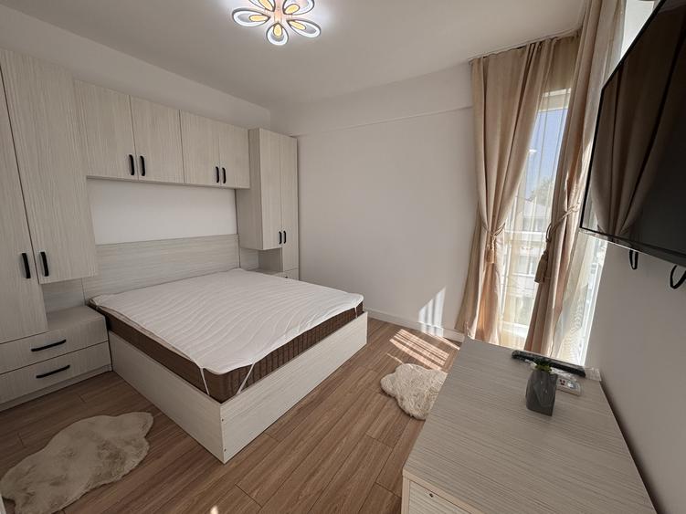 2 Camere Pipera - Emil Racovita