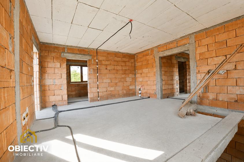 Casa P+E, 222 mp construiti, teren 1.078 mp, Borlesti, jud. Neamt