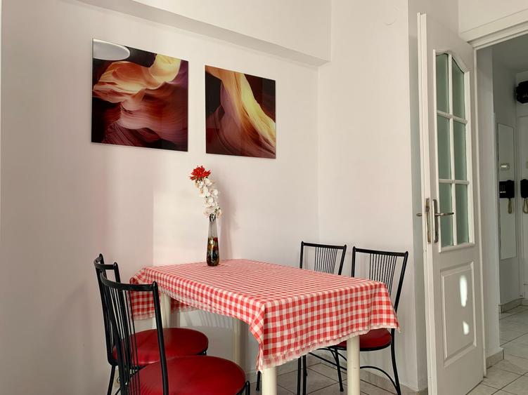 Splaiul Unirii, garsoniera langa Camera de Comert, 42mp, 10 min metrou