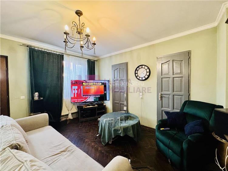 Casa de inchiriat cu 5 camere | Central | Vasile Milea