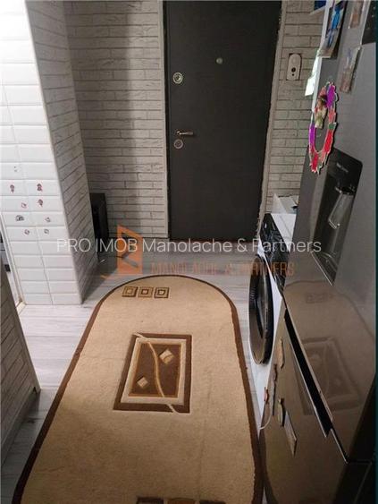 Apartament 2 camere cf 1 semidecomandat zona Micro 5 - 5