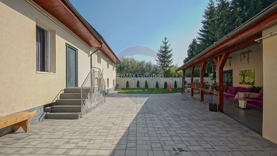 Casă / Vilă Săsească cu 6 camere de vânzare in Vulcan, Brasov - 23