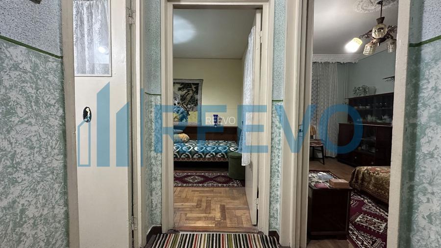 Apartament cu 3 camere de vânzare, în Buhuși - 7