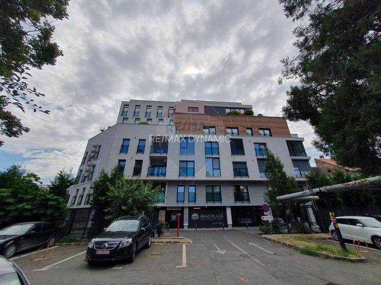 Spațiu de birouri  53 mp Arad Plaza de închiriat- etaj 5 - 2