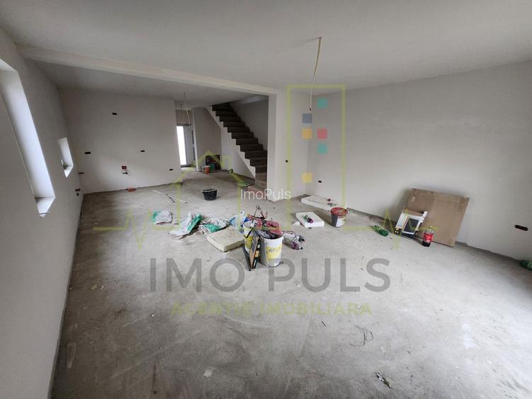 Duplex in Mosnita noua. Pozitie foarte buna. Se pot face 3 dormitoare - 5