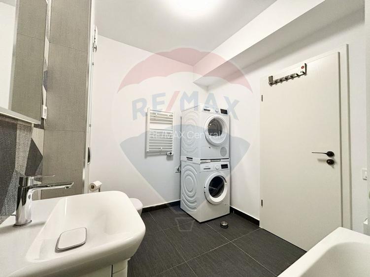 Apartament 2 camere de închiriat central, loc de parcare, comision 0 - 13