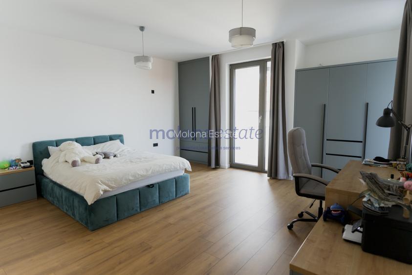 Proprietate rezidențială, cu două apartamente private, în Andrei Muresanu - 14