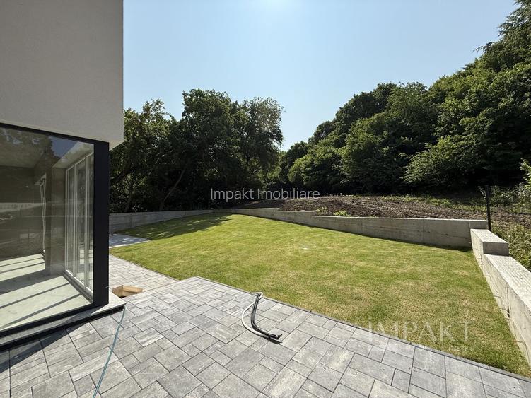 Case cuplate la liziera padurii , ideale pentru 2 familii ! - 8