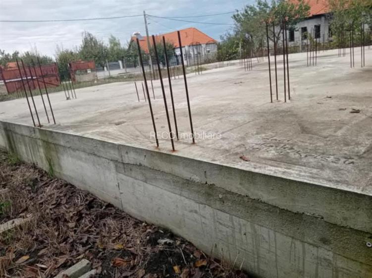 RECO TEREN GENEROS CU FUNDATIE - 2