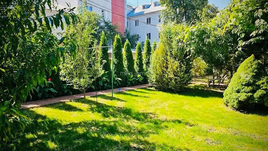 VIND Casa(Duplex) Subsol tehnic +Garaj+P+1E zona Centrala - 10