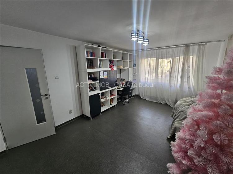 Resita, 3 Cam. Dec., Parter Inalt, Micro 4, Pretabil Birouri, Cabinet - 4