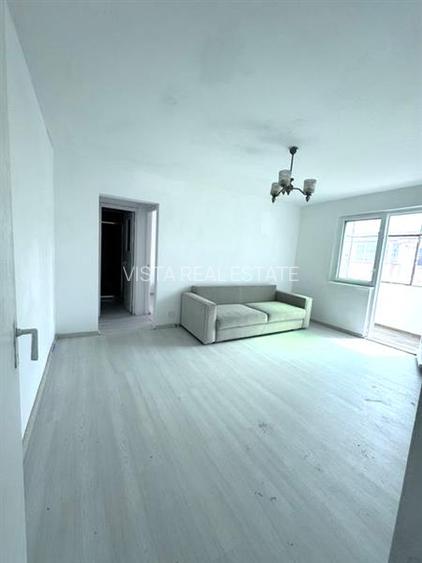 Apartament 2 camere, recent renovat,centrala proprie. Zona Sacele - 2