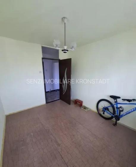 Centru Civic , 3 camere, decomandate, 77mp, 125000Euro - 4