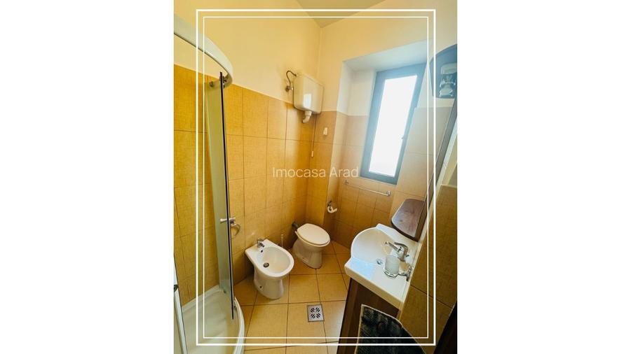 De vanzare 2 apartament istoric confort lux ultracentral Mobilate Arad - 19