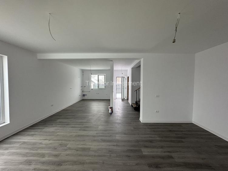 1/2 Duplex Utvin,4 Camere,2 Bai,Toate Utilitatile - 5