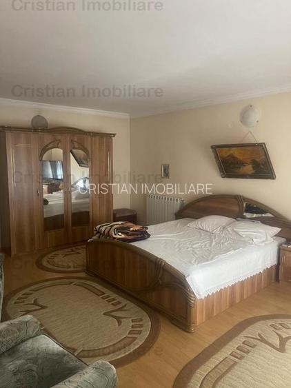 Casa 3 camere, toate utilitatile, teren 200 mp, zona Centru Istoric - 2