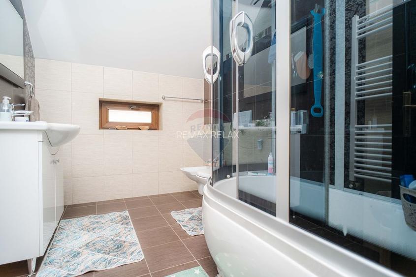 0% Comision - VILA de LUX de vânzare – Cu iaz natural - 20