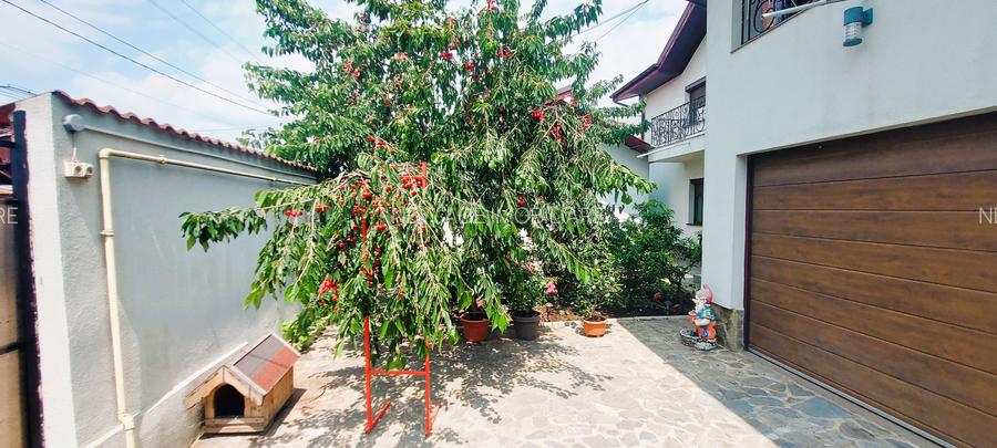 Industriilor-cartier 23 August, P+1, garaj si anexe,teren 389m.p.,comision0%. - 6