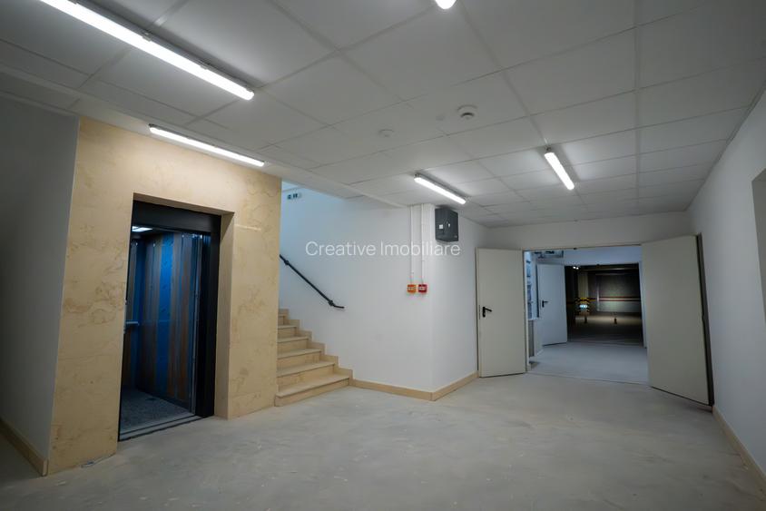 PROPRIETAR: Apartament cu 3 camere și cu 2 băi, complet echipat - intabulat - 20