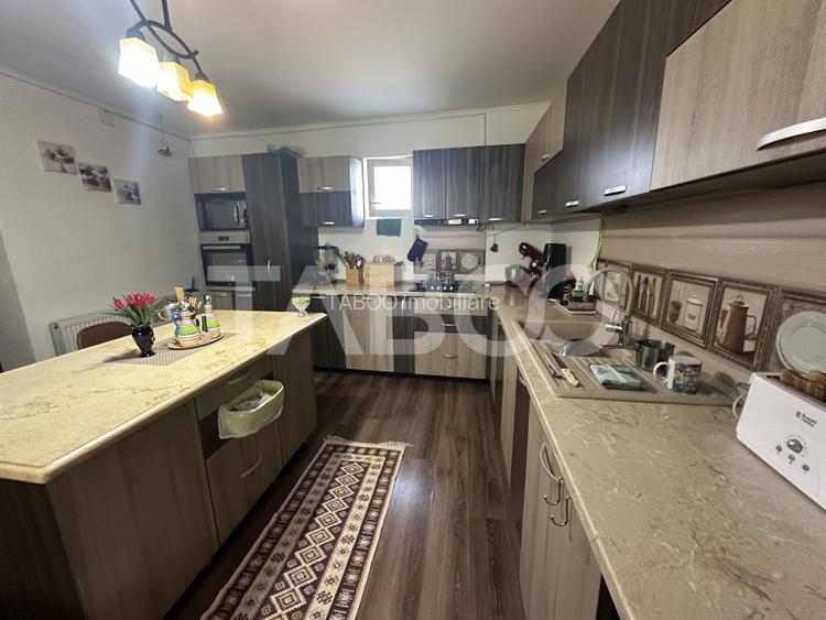 Casa de vanzare 5 camere zona barbeque  salon de evenimete ciubar - 7